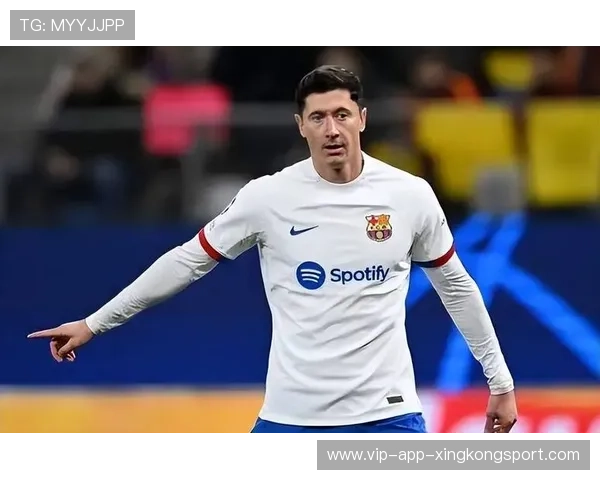 莱万未来去向悬念再起！留守巴萨还是远走土超？