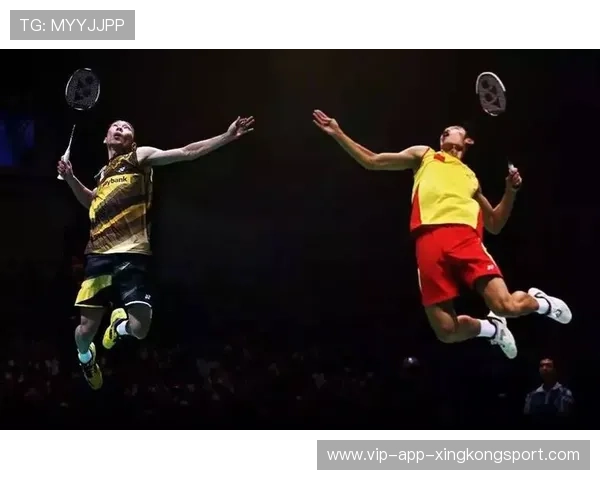 羽毛球赛场中出现几秒级的战术调整，解说集体高潮